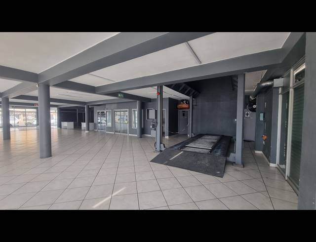 824M² BUILDING FOR SALE IN GOODWOOD CENTRAL